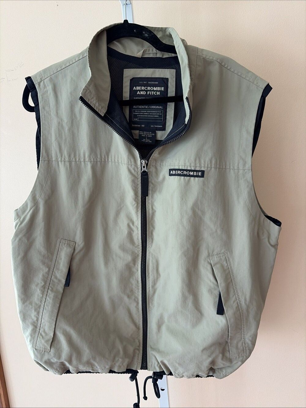 Vintage Abercrombie and Fitch Outdoor Vest L Beige Waterproof Zip Pockets Lined